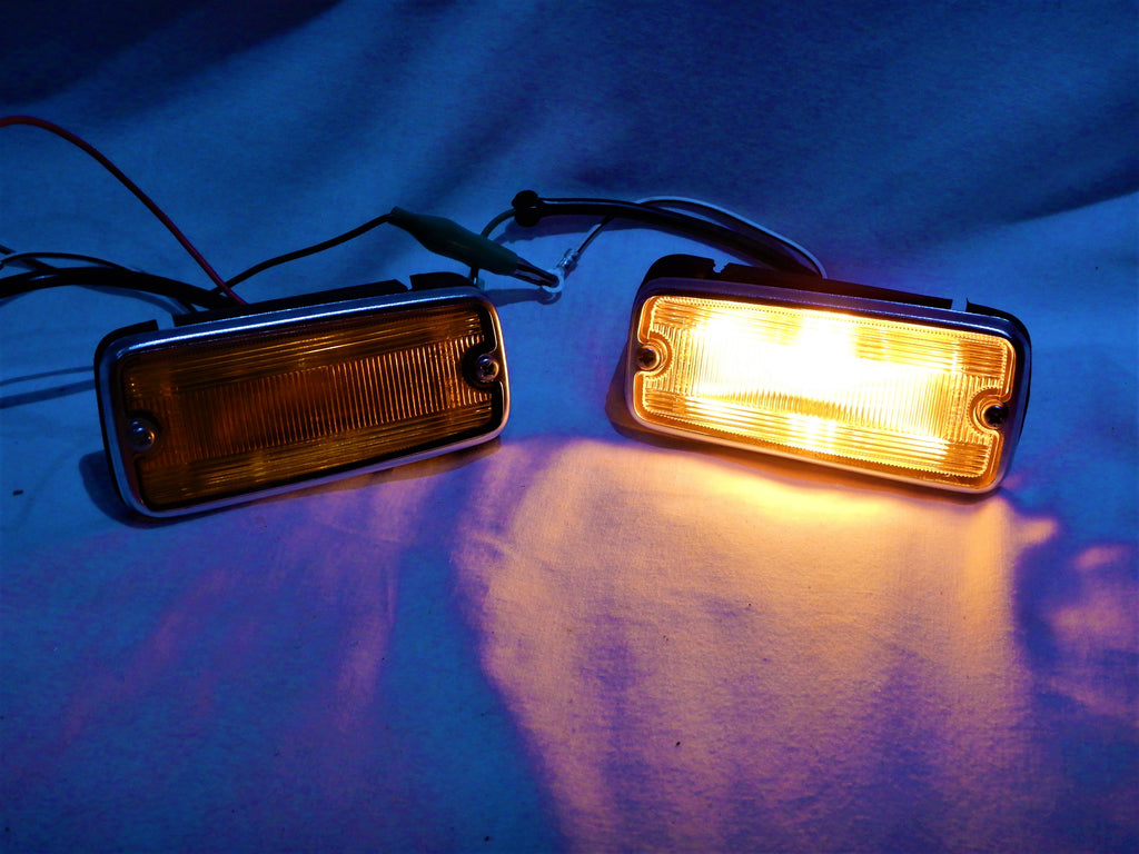 Kustom KiOTo LED ( Light Emitting Diodes ) Equipped Type ,  Set of NEW OEM AMBER " KUSTOM KOITO  " Apron Style Lights / Lamps Kit  NEW TOYOTA Genuine  Parts SIDE Marker   FJ40 LH  & RH  Lights Lamps   1968-1974 FJ40  FJ55