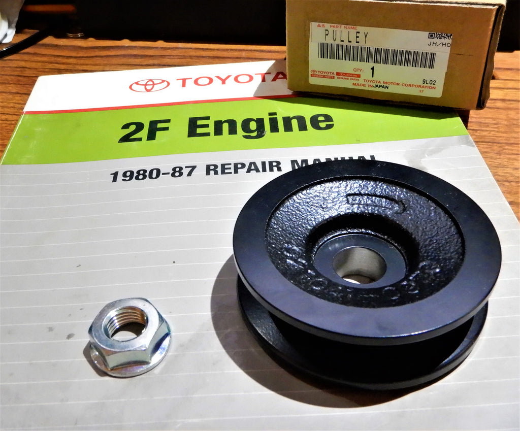 NOS OEM TOYOTA Land Cruiser NipponDenso Alternator Pulleys, Proper & Correct WIDE COGGED  belt width, Factory Powder Coated 2F FJ60 FJ40 part # 27411-60032   FITS 1969-1987  Comes with FREE Pulley NUT OEM Toyota genuine part