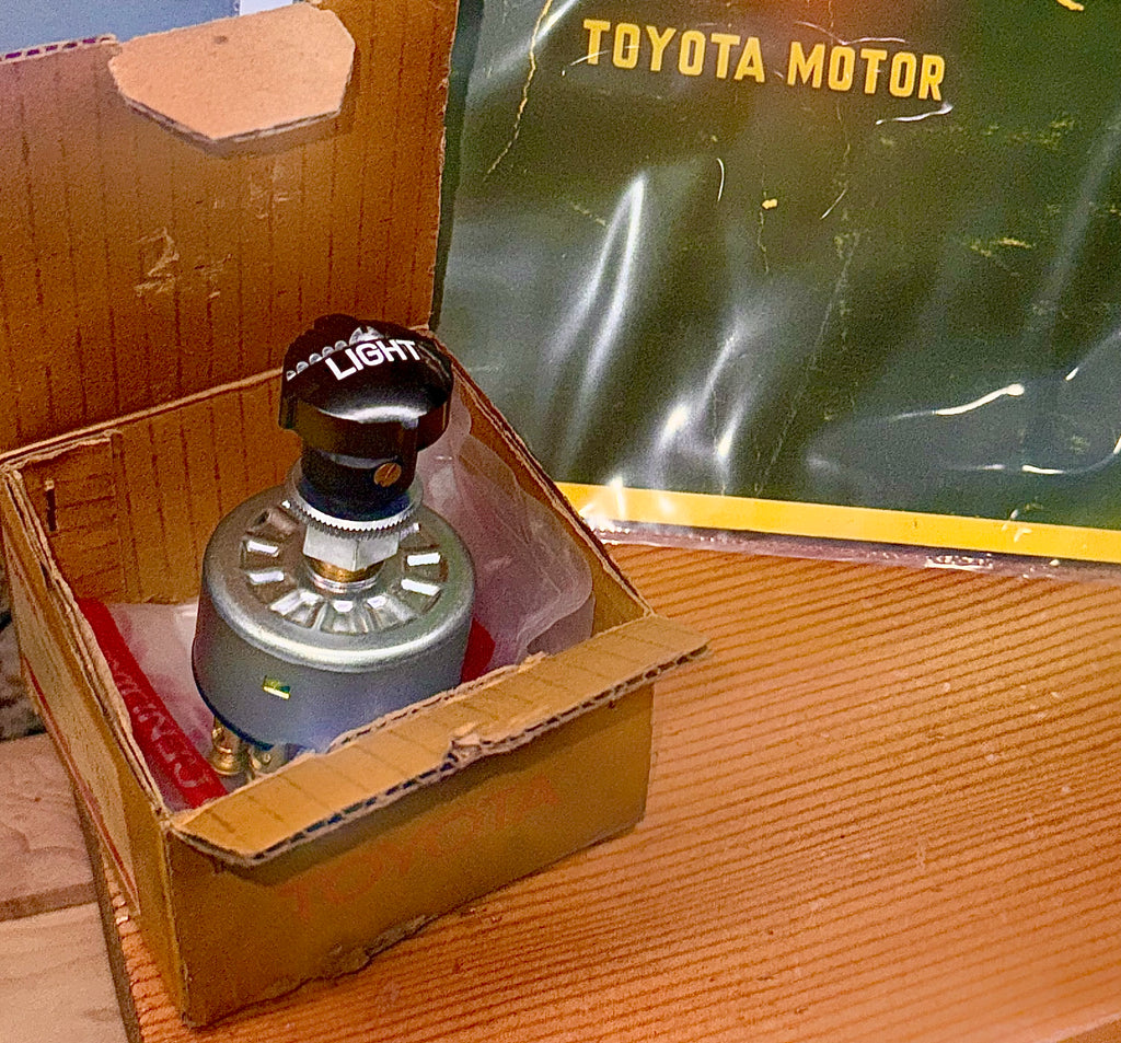 NOS 1st Generation Toyota Land Cruiser Headlight Head Lamp Switch Assy.  w/ LIGHT Knob Headlamp FJ25 BJ25 FJ28 FJ40 FJ45 FJ45LV