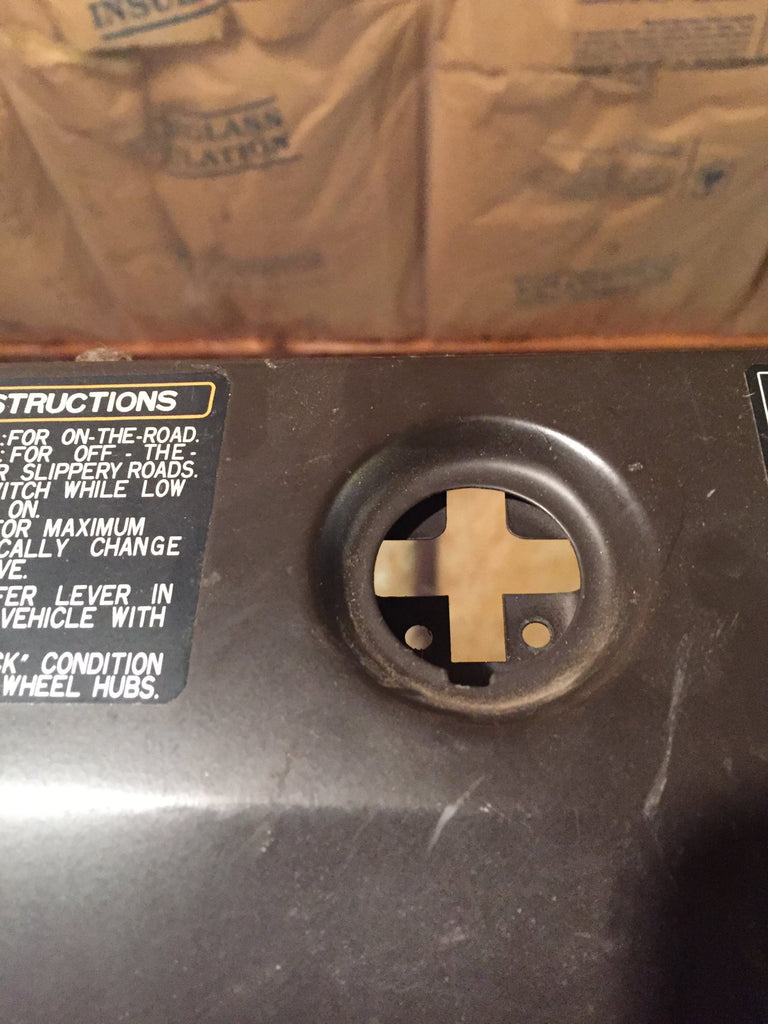 NOS OEM  Locking Knob Key Cylinder Lock  w/ 2  Keys & Factory TOYOTA Code Tag  FJ62 HJ61 HJ60 FJ60 BJ60 /  ALSO Fits :  ANY Late Modle w/ The Round Glove Box Twist-Type BJ40 BJ42 BJ44 FJ40 FJ45 Lock-Play-Un-Lock = SAFE