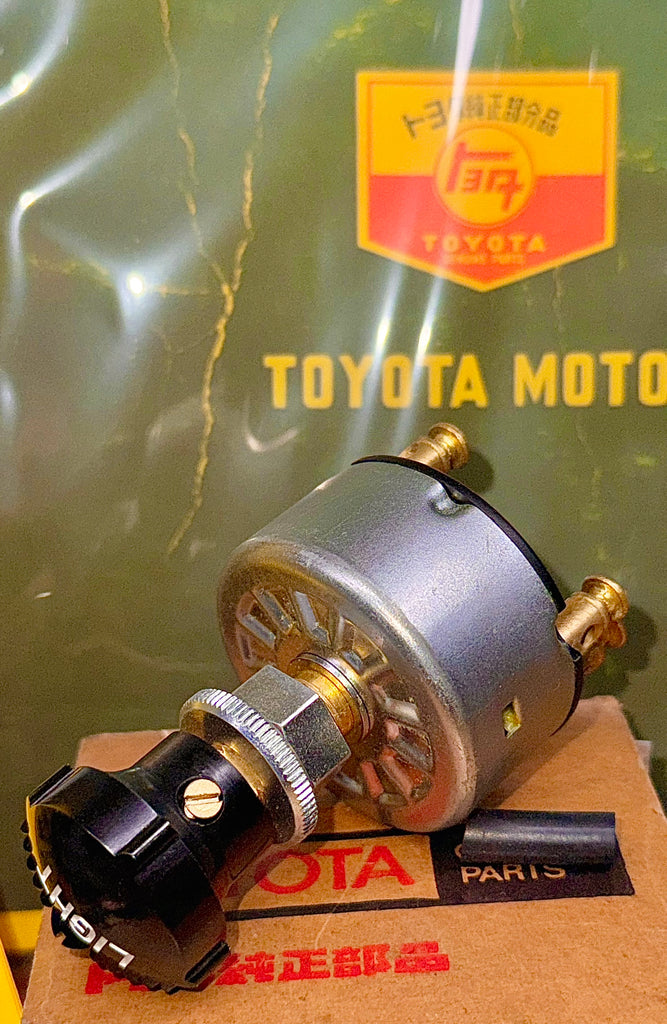 NOS 1st Generation Toyota Land Cruiser Headlight Head Lamp Switch Assy.  w/ LIGHT Knob Headlamp FJ25 BJ25 FJ28 FJ40 FJ45 FJ45LV