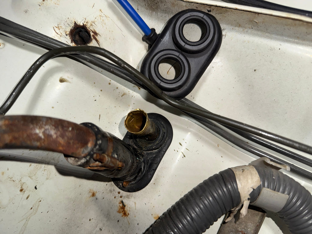 Genuine NipponDenso NON-USA OEM MADE IN JAPAN  Land Cruiser Firewall 60 Series Heater Control Valve Tubes Updated Grommet