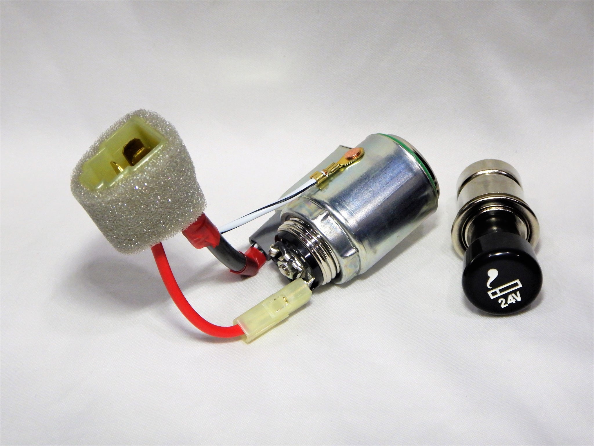 toyota cigarette lighter socket Genuine Element 85500-12240 no need of gas or fuel 24V NON-USA Illuminated HEAVY DUTY