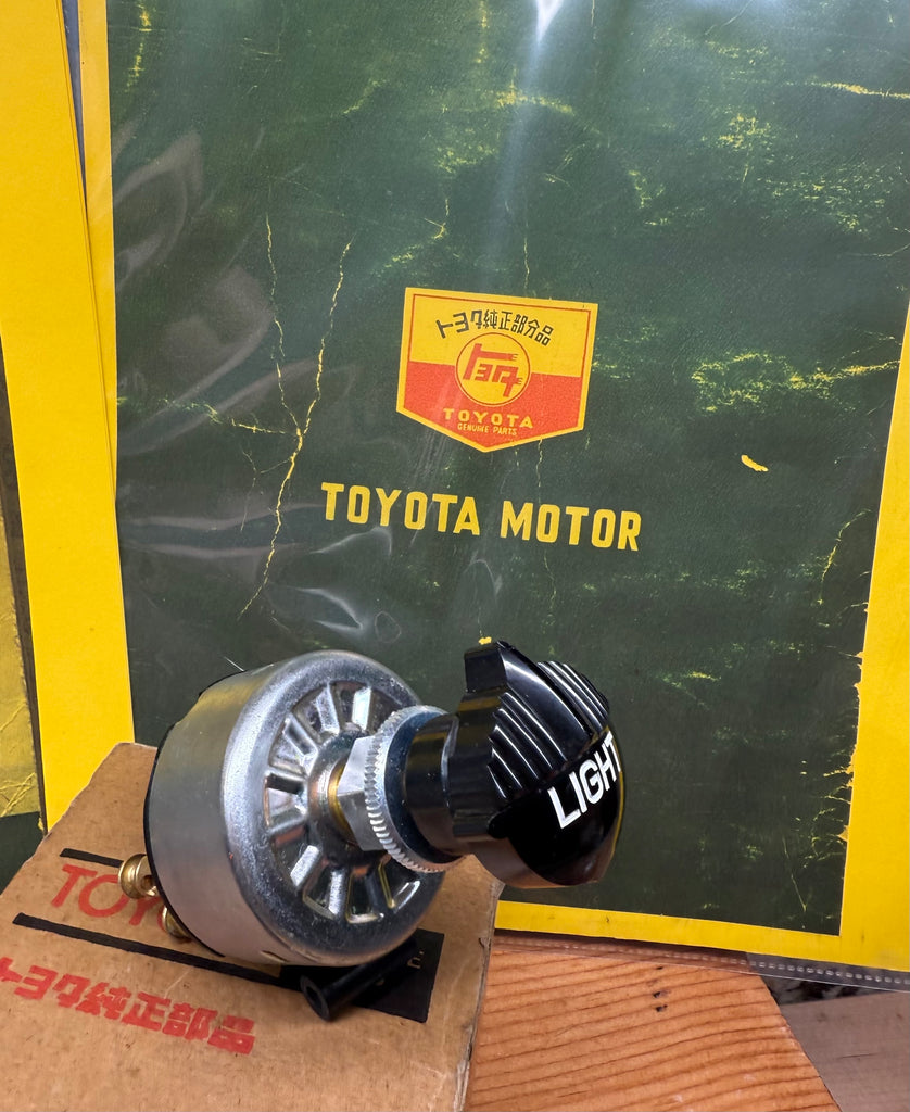 NOS 1st Generation Toyota Land Cruiser Headlight Head Lamp Switch Assy.  w/ LIGHT Knob Headlamp FJ25 BJ25 FJ28 FJ40 FJ45 FJ45LV