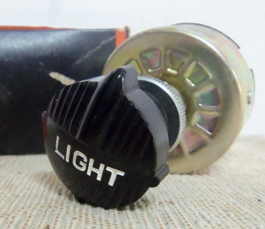 NOS 1st Generation Toyota Land Cruiser Headlight Head Lamp Switch assy w/ knob Headlamp FJ25 BJ25 FJ28 FJ40 FJ45 FJ45LV
