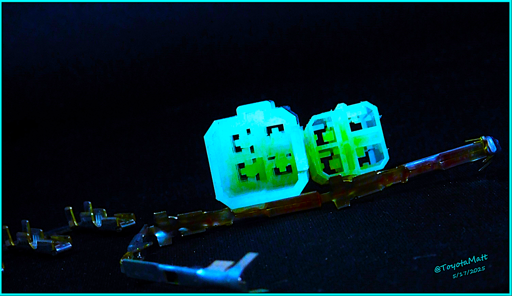 Genuine SUMITOMO Japan Spec. Parts FJ60  Inclometer Connector Kit / Late Model FJ40 Wiper Switch to Motor 4 pin  Male &  Female  Connector Plug  Kit w / Extra Terminals