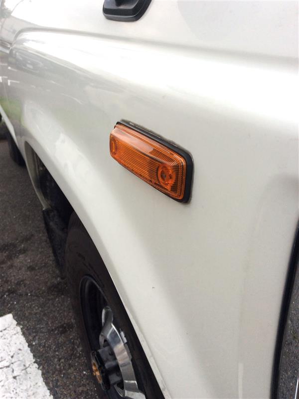 OEM TOYOTA NON-USA KUSTOM KOITo LED FRONT SIDE MARKER LAMPS LIGHTS SET PAIR 8/80-1990 FJ60 FJ62 BJ60 BJ61 HJ60 HJ61  8/80-1990