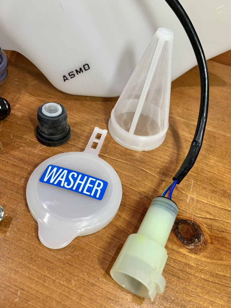 SNOW VERSION GRADE 8/80-9/87 FJ60  Plug and Play Windshield Washer Fluid Reservoir Bottle Jar  Comes with :  Pump , Cap , Decals , Hose , Mounting Bolts , Filter , Screen , Grommet