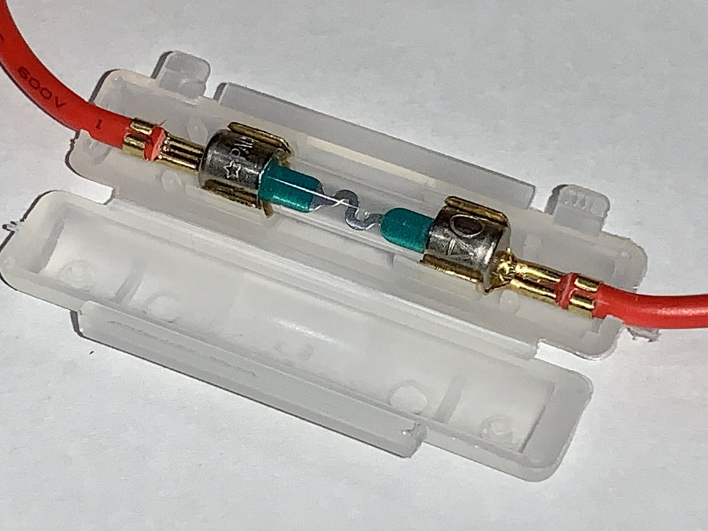 OEM YAZAKI GLASS TUBE FUSE HOLDER PIGTAIL Comes With QTY X 1pc  20A Green COLOR KEYED TOYOTA OEM Filament