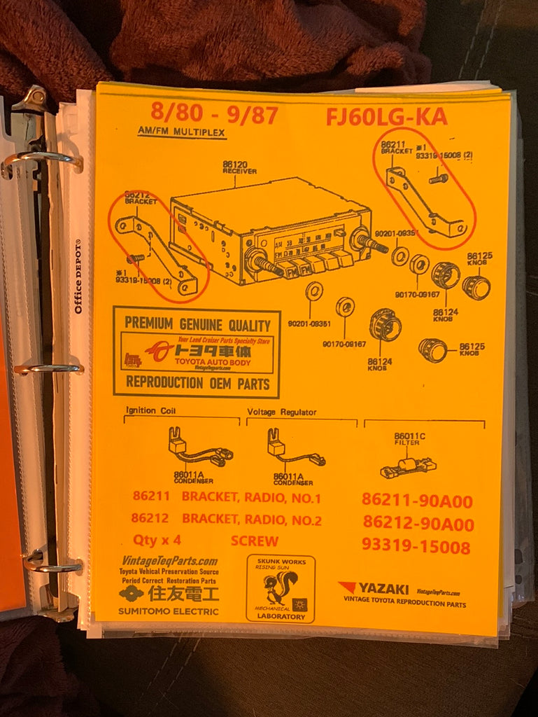 FJ60 HJ60 BJ60 Radio Tuner Mounting Brackets 86211-90A00 & 86212-90A00 Mounting Fitting Kit  8/80-9/87